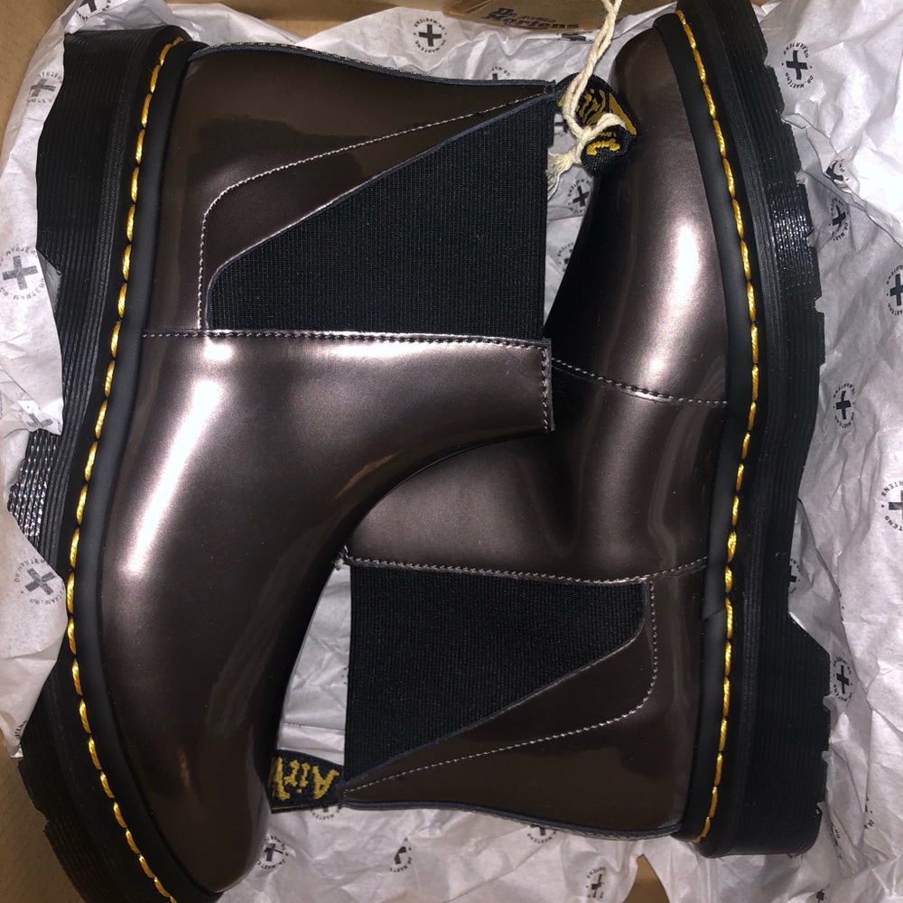 NIB Dr. Martens super rare!